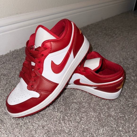 Nike Air Jordan 1 Low - Picture 1 of 5